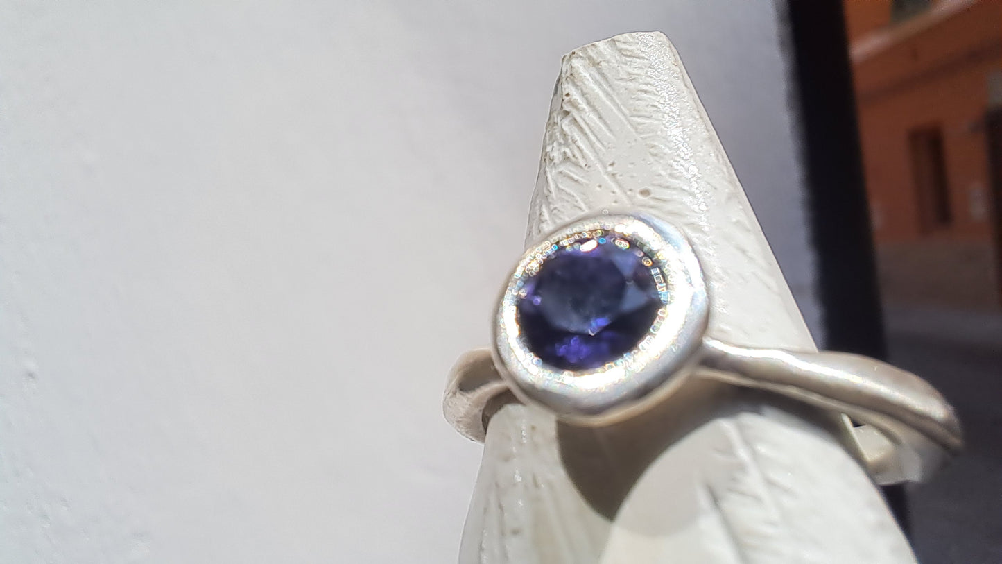 Iolite su Argento - Anello NO DRAMA