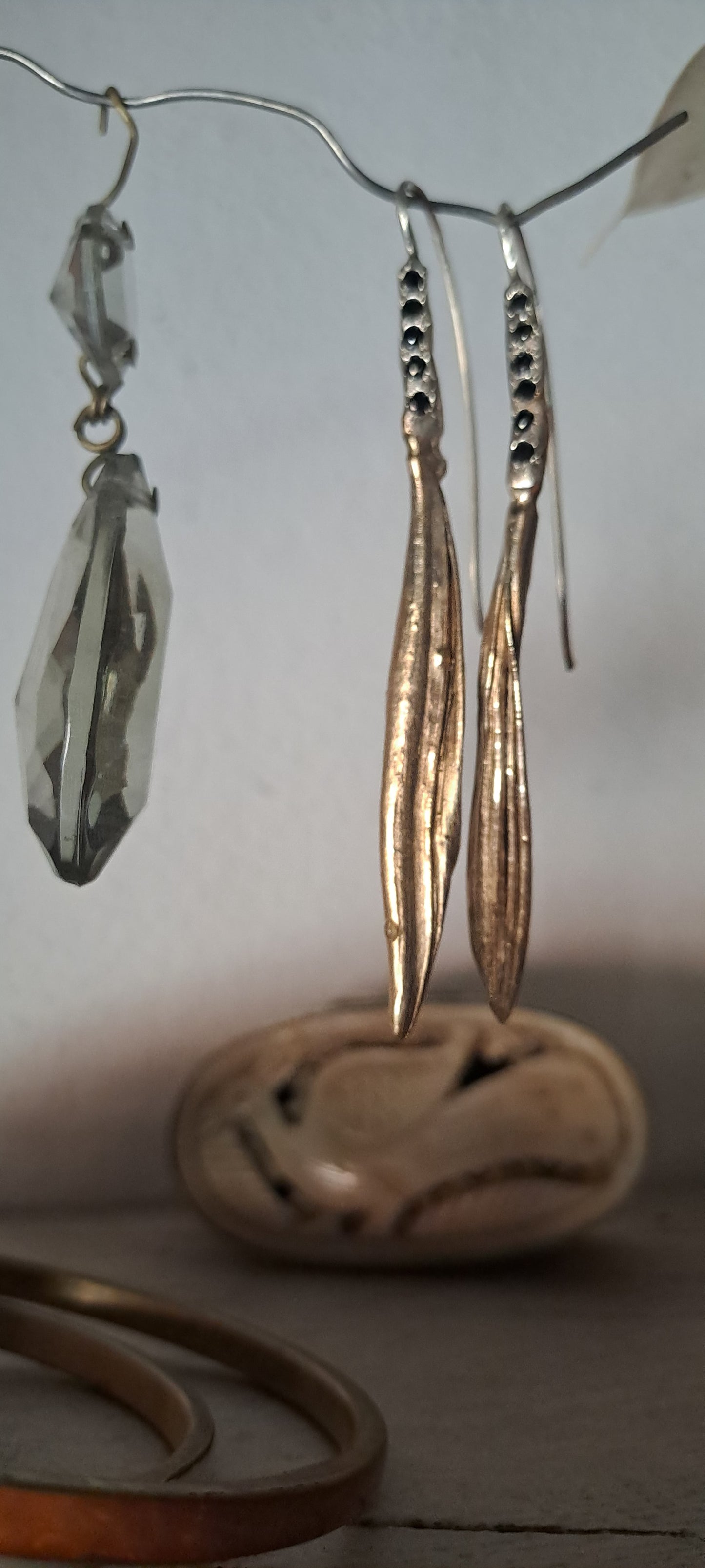 Bronzo e Spinelli Neri