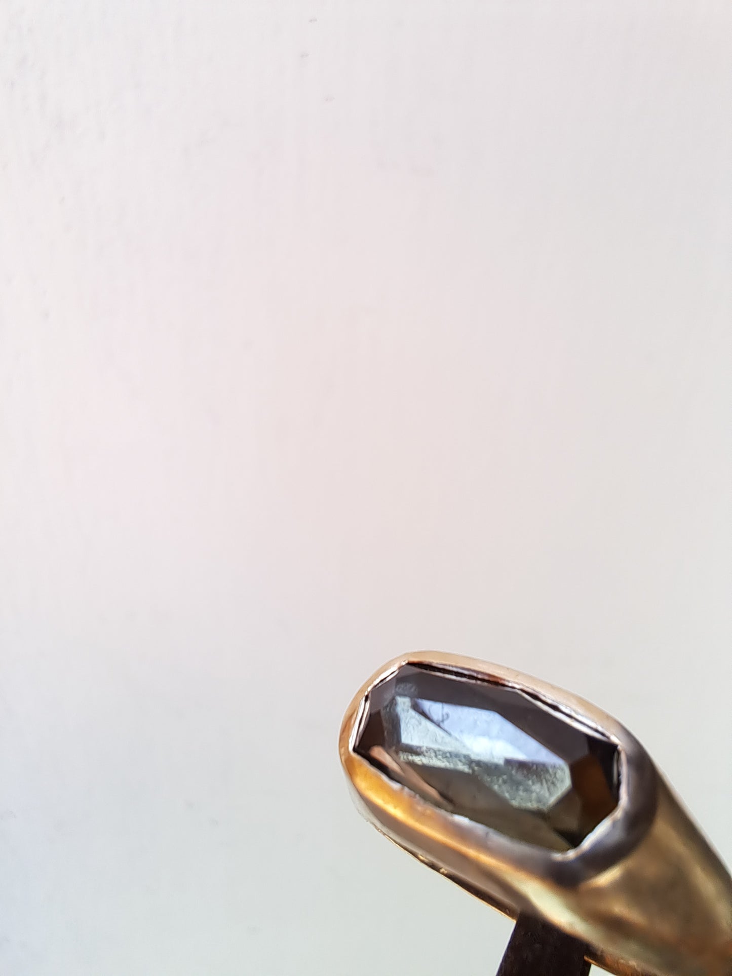 Tormalina Grigio/Verde Fumè - su Bronzo