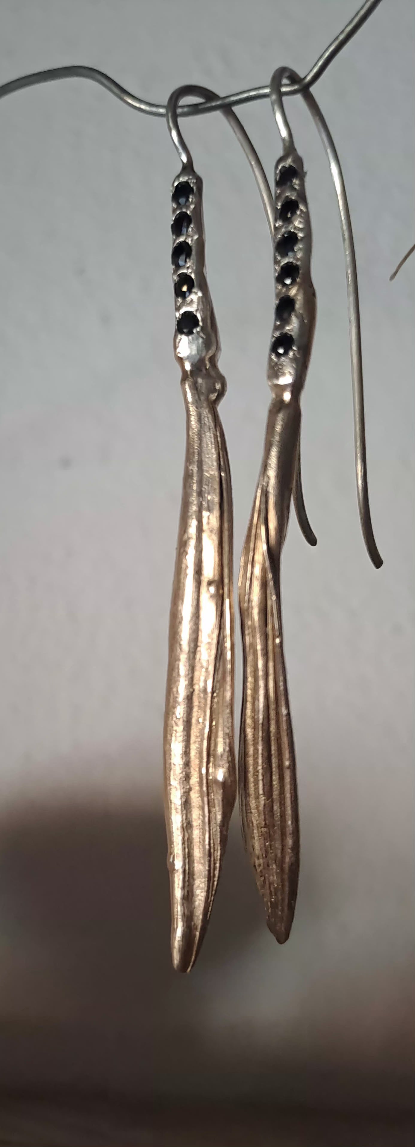 Bronzo e Spinelli Neri