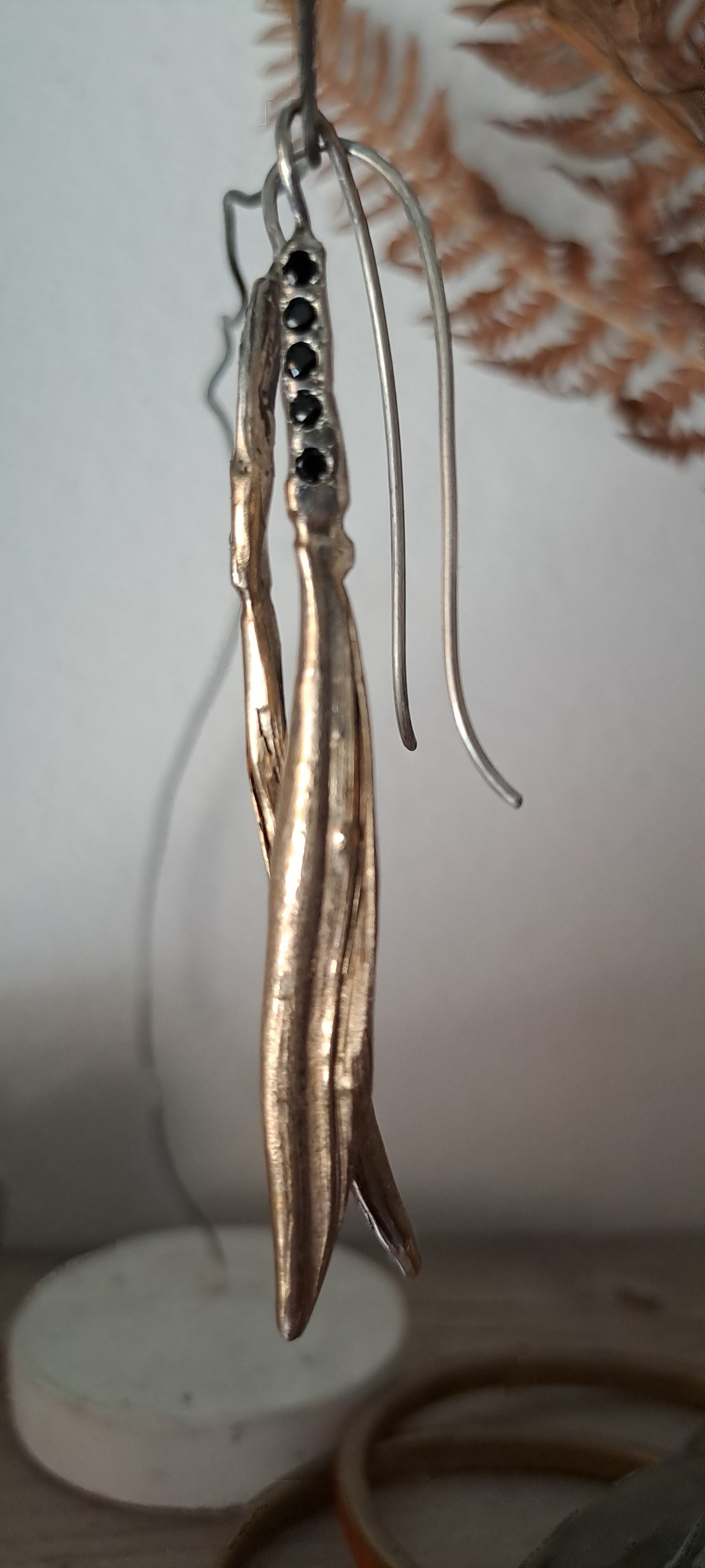 Bronzo e Spinelli Neri